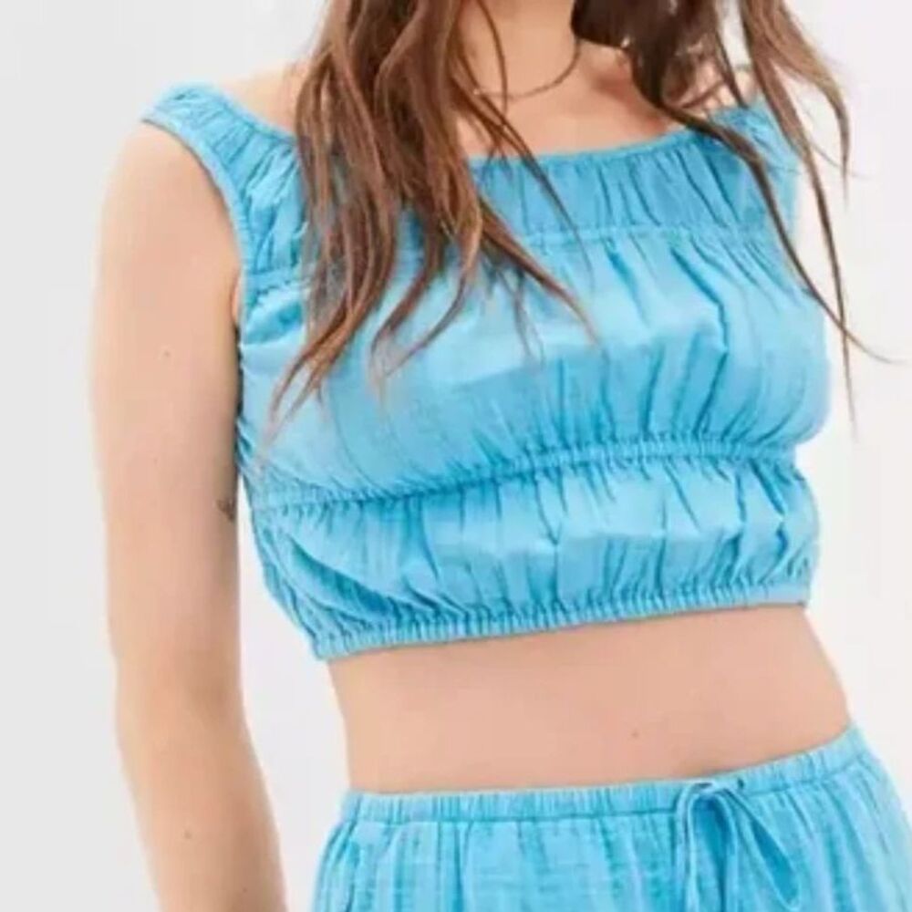 NWT American Eagle Square-Neck Bubble Tank Top